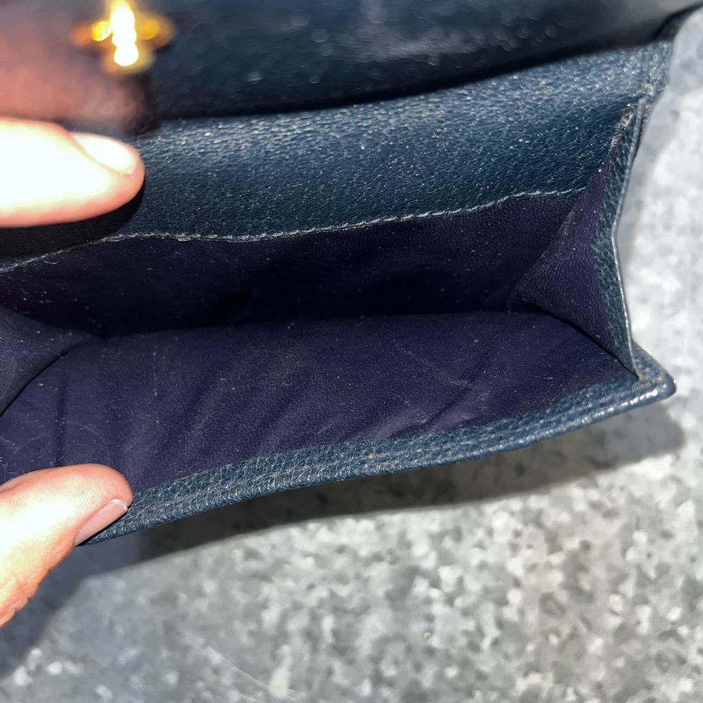 Vintage Gucci Wallet - Picture 5 of 8